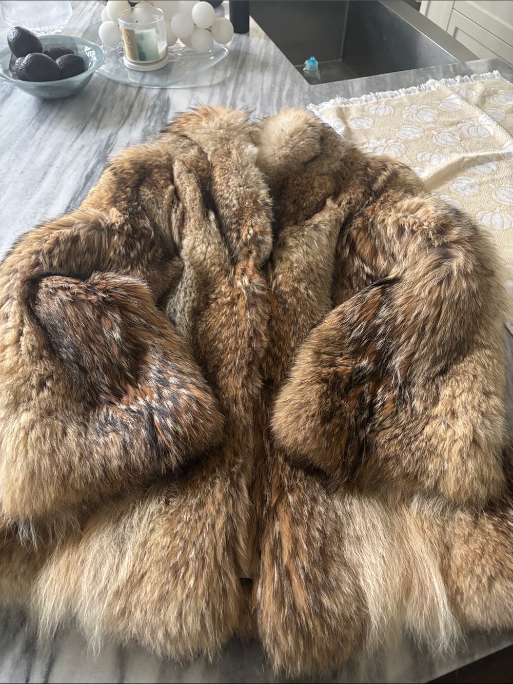Vintage studio 54 style 1970s genuine coyote, jacket size small medium